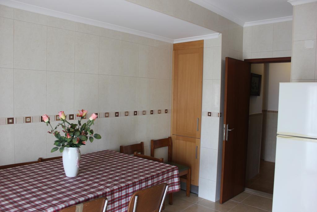 Hospedaria A Primorosa Nazaré Habitación foto